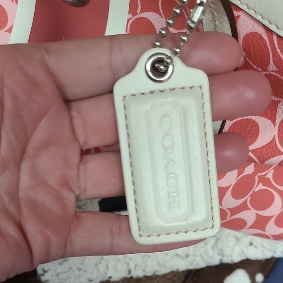 Coach Pink and Cream Tote Bag - Picture 2 of 12